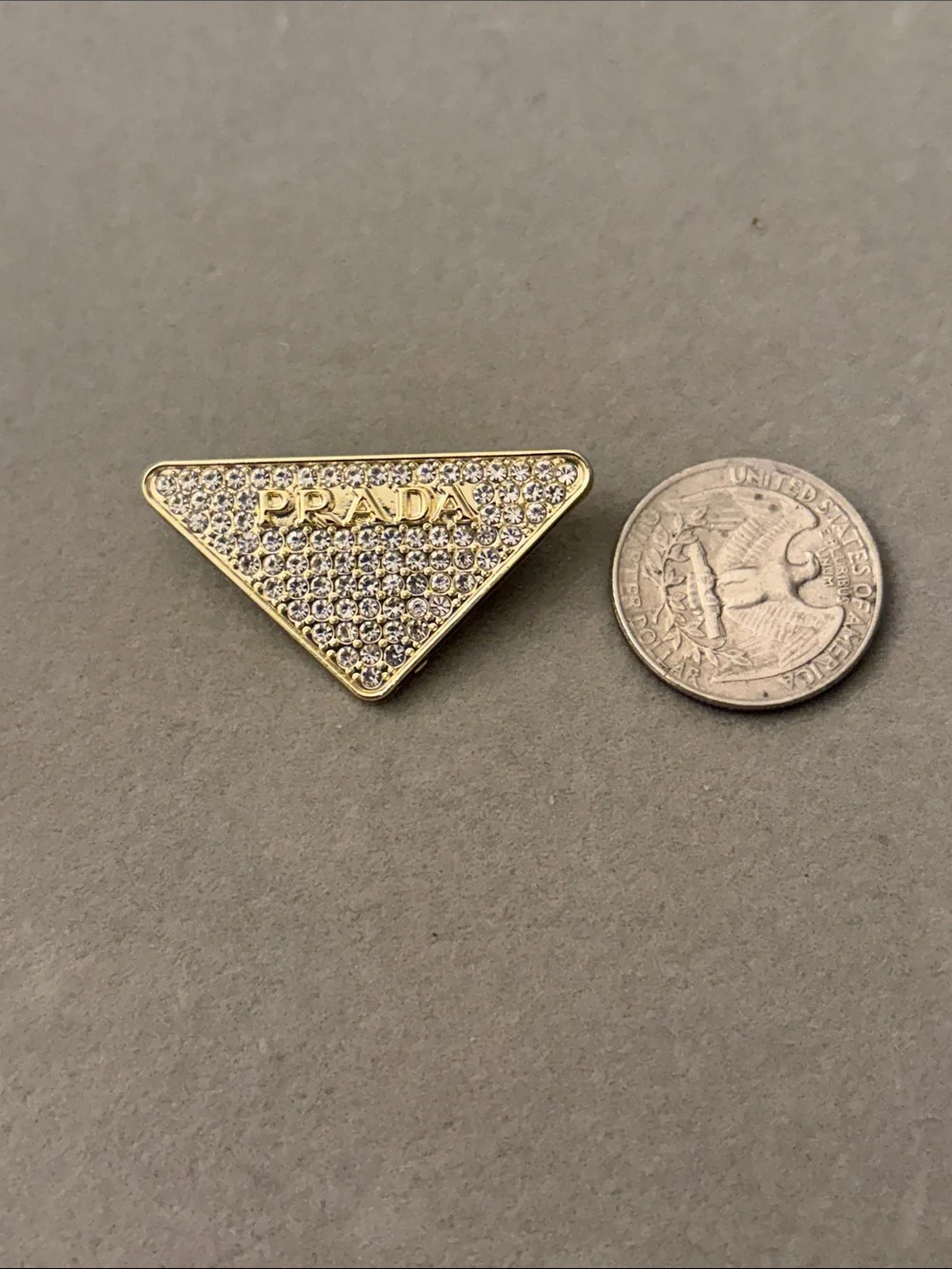 N/A elegant brooch